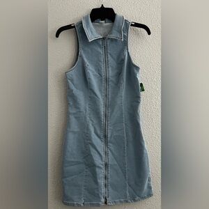 Tinseltown Juniors' Zipper-Front Sleeveless Racer Dress size large